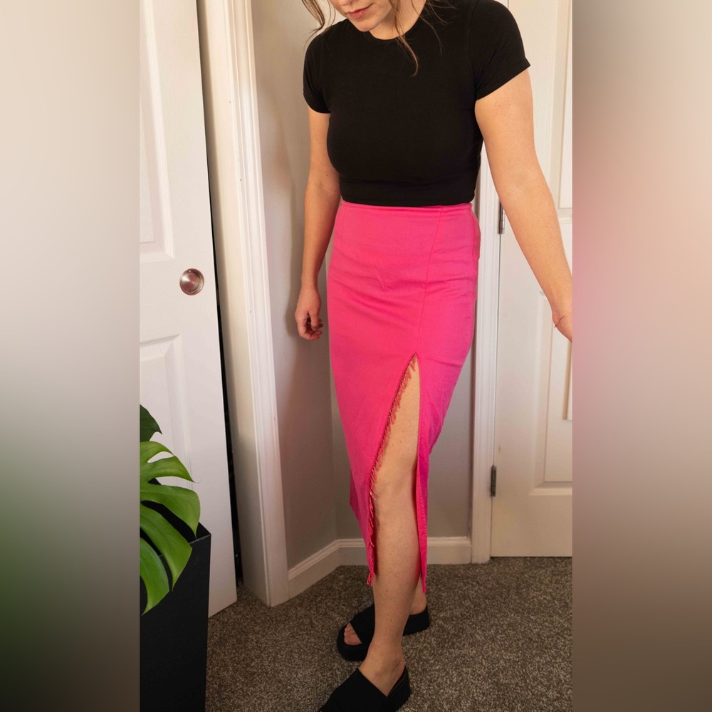 Zara Pink MIDI linen Skirt with slit beading size medium